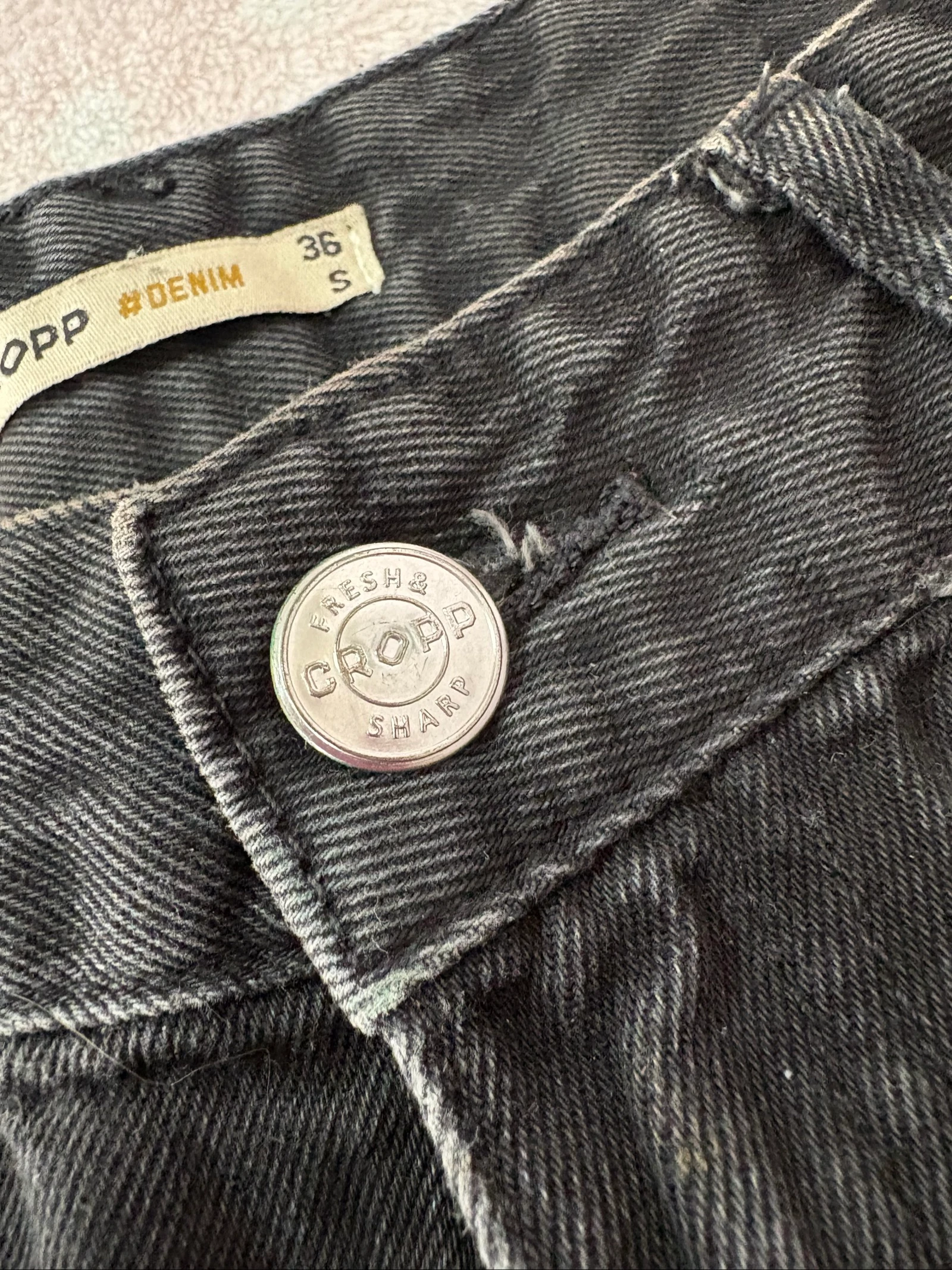 🖤 Zwarte Cropp Shorts | Maat 36 🖤 – photo 3